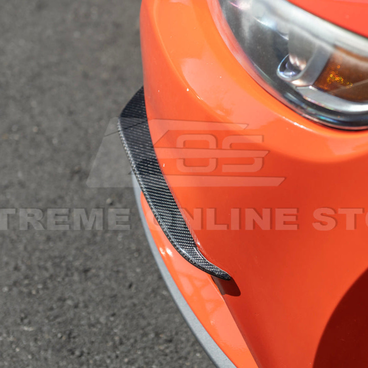 EOS Carbon Fiber Fog Light Eyebrow Trim - 15-17 Mustang GT (FOG-1114-BKCF)