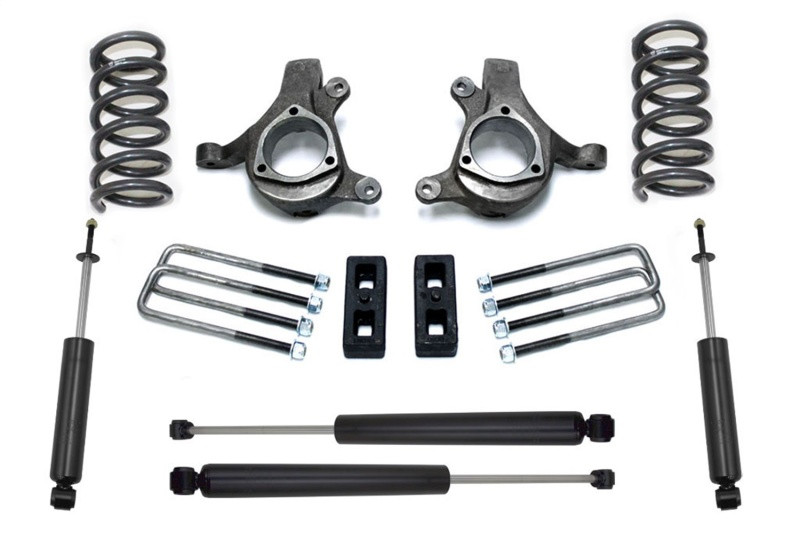 MaxTrac 99-06 GM C1500 2WD V6 5in/3in Spindle Lift Kit - K880953-6