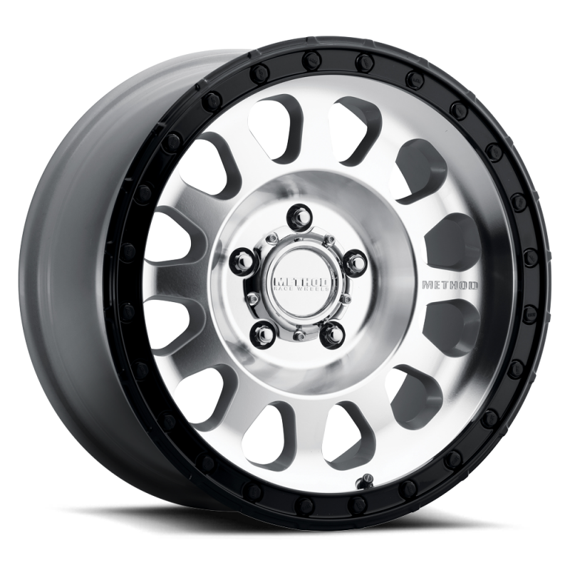 Method MR315 17x9 -12mm Offset 5x5 71.5mm CB Machined Wheel - Gloss Black Lip - MR315790501612N Photo - Close Up
