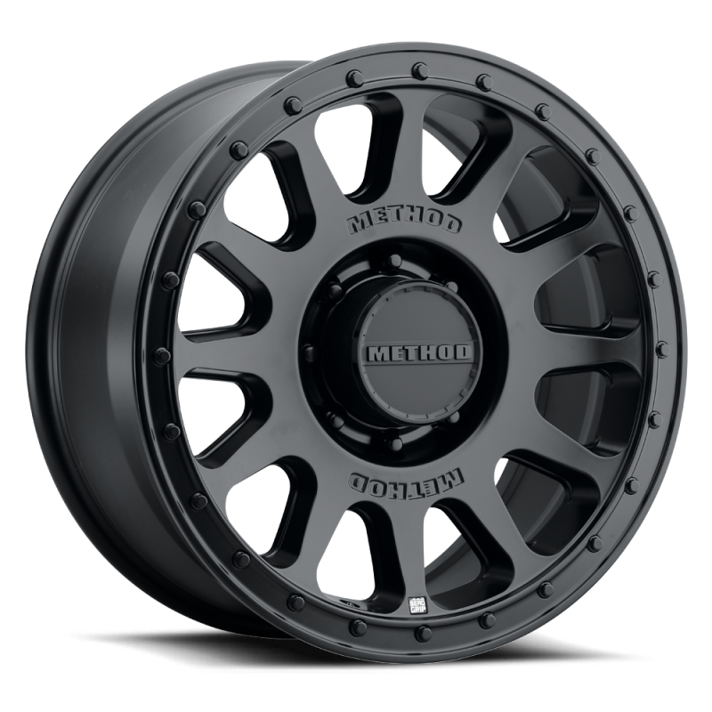 Method MR709 HD Bead Grip 20x 9in / ET12 / 8x6.5 BP / 121.3mm Bore - Black Wheel - MR70929080512H Photo - Close Up