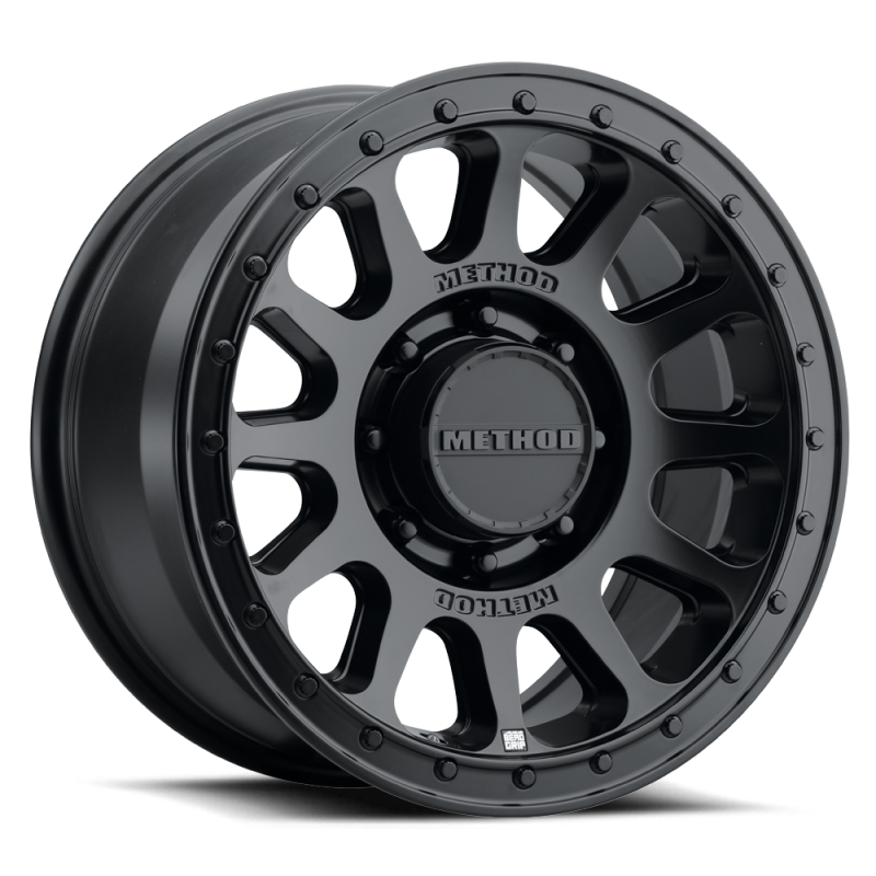 Method MR709 HD Bead Grip 18x 9in / ET12 / 8x170 BP / 125mm Bore - Black Wheel - MR70989087512H Photo - Close Up