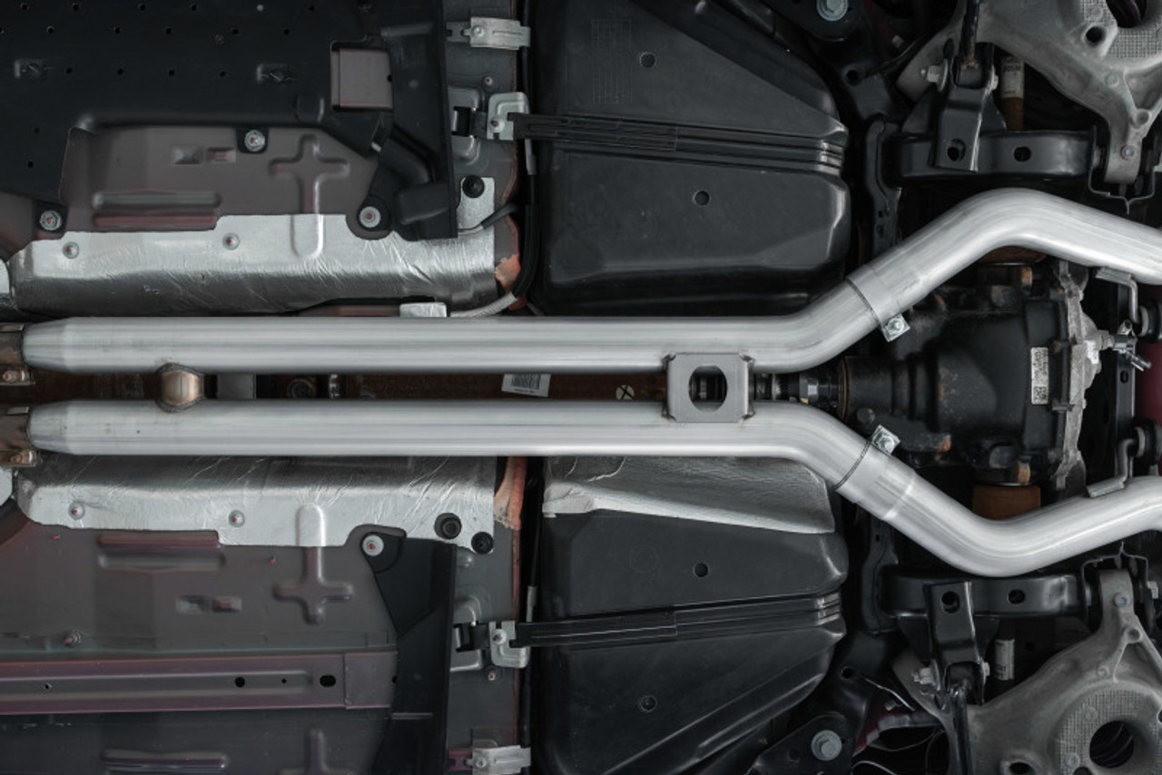 MBRP 18-22 Ford Mustang GT 5L T304 SS 3in Cat-Back Dual Rear w/4in Quad Carbon Fiber Tips (Street) - S72053CF