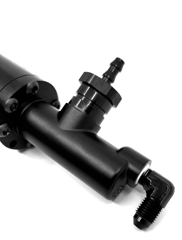 McLeod Master Cylinderer 3/4in Bore For Remote Reservoir w/8 Hole Flange Included - 139310