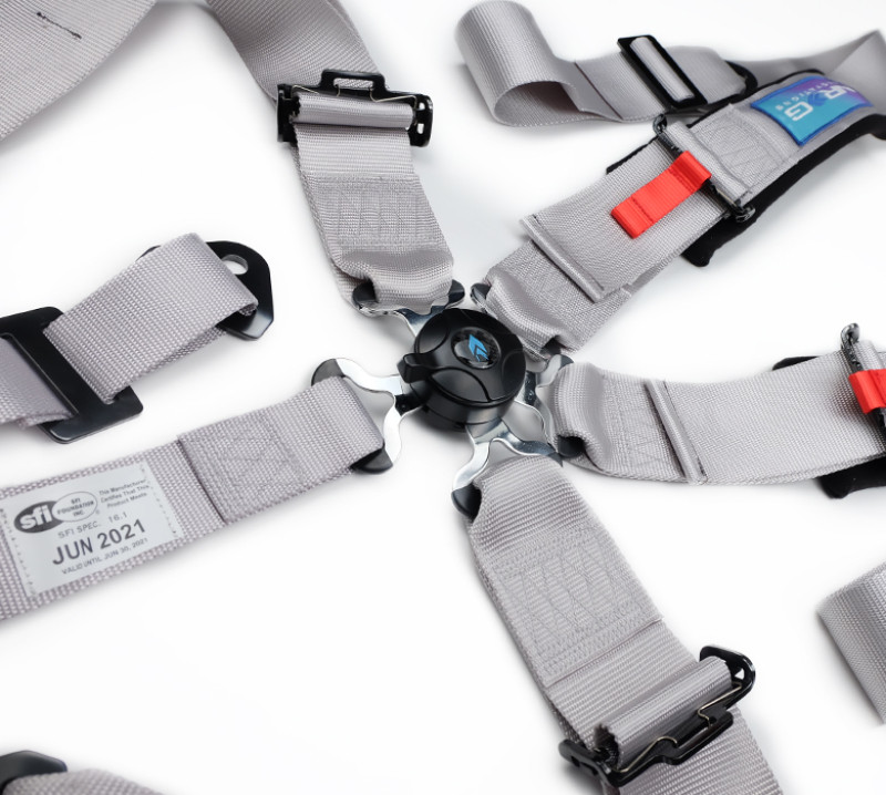 NRG 5PT 3in. Seat Belt Harness / Cam Lock - Silver - SBH-B6PCSL Photo - Close Up