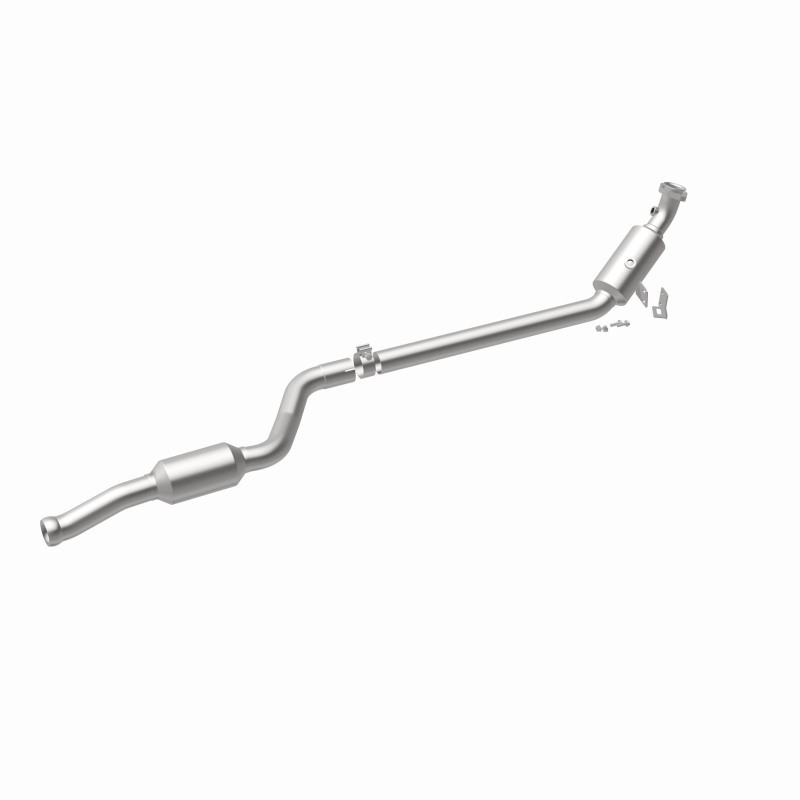 Magnaflow 12-16 E350 V6 3.5 OEM Underbody Direct Fit Converter - 21-447