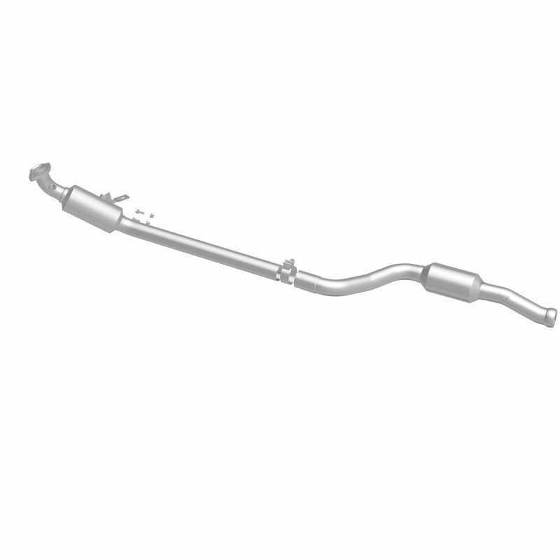 Magnaflow 12-16 E350 V6 3.5 OEM Underbody Direct Fit Converter - 21-447
