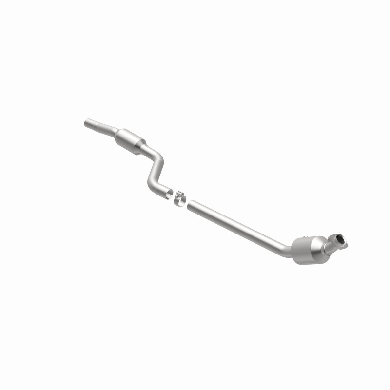 Magnaflow 12-14 C350 V6 3.5 OEM Underbody Direct Fit Converter - 21-448