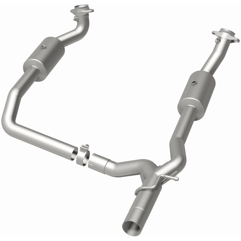 Magnaflow 09-13 Ford E-350 Super Duty V10 6.8 OEM Underbody Direct Fit Catalytic Converter - 21-599