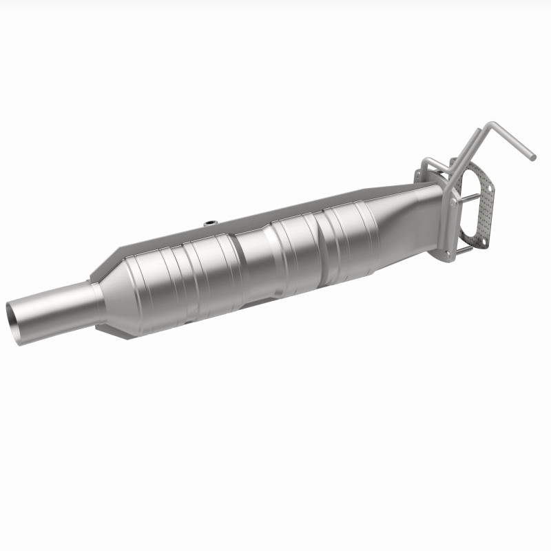 MagnaFlow 09-19 Ford F53 V10 6.8L Underbody 6.8L Direct Fit Catalytic Converter - 280435