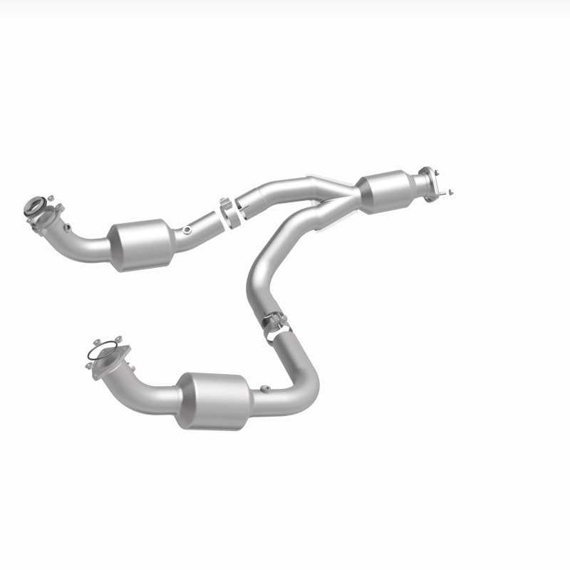 Magnaflow 12-20 Chevrolet Express 4500 Underbody 6.0L Direct Fit Catalytic Converter - 280505