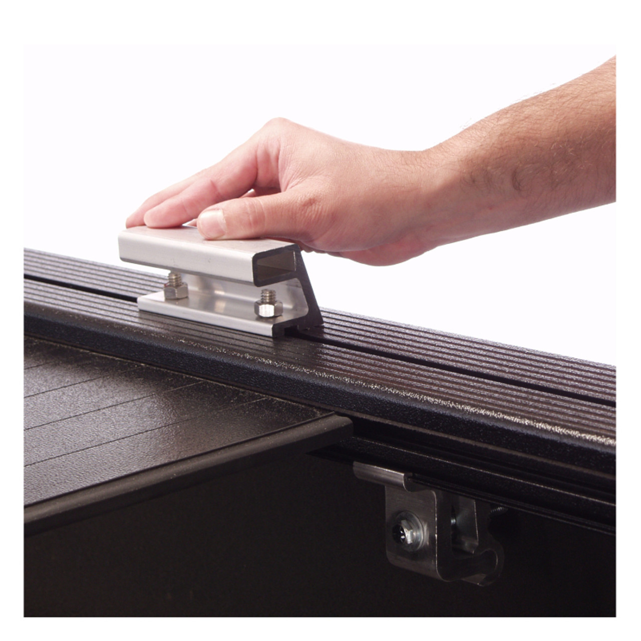 Pace Edwards 16-22 Nissan Titan/Titan Xd Jackrabbit W-Explorer Series Rails Tonneau Cover - JENA16A42