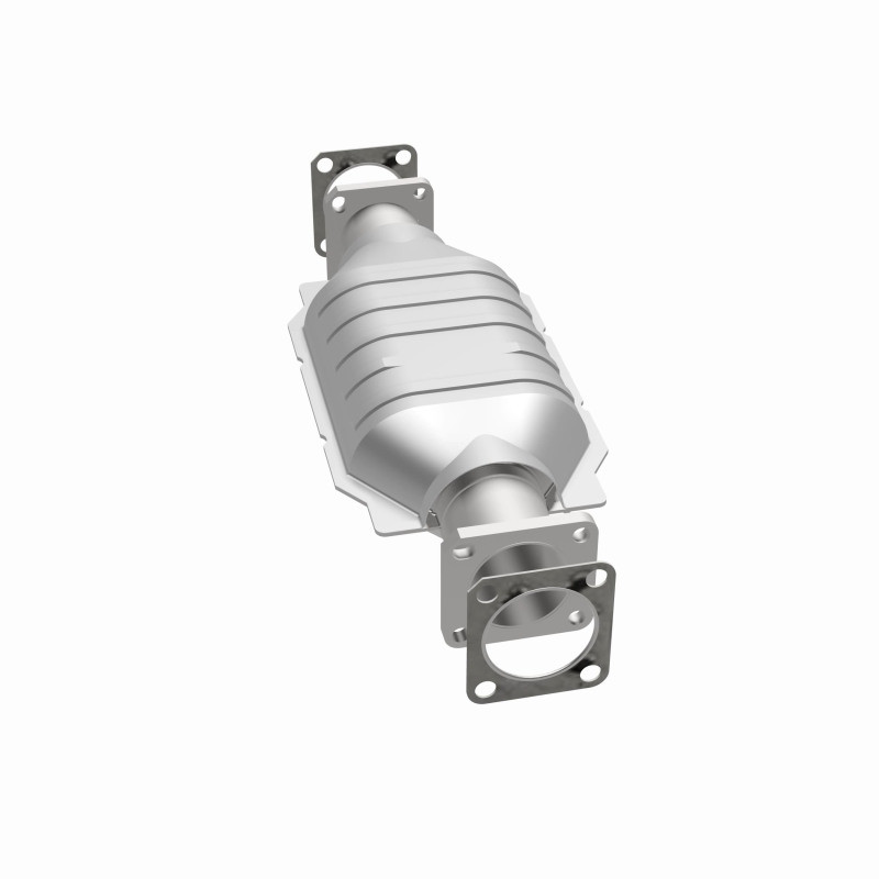 MagnaFlow California Converter Direct Fit 75-82 Chevrolet LUV 1.8L / 86-91 Isuzu Trooper 2.3L - 3391652