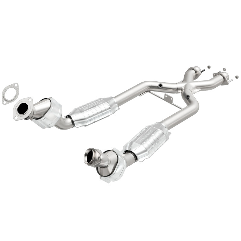 Magnaflow Conv DF 96-98 4.6L *California* - 441112