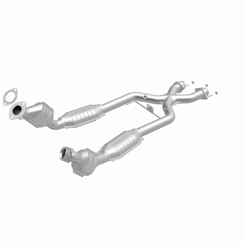 Magnaflow Conv DF 96-98 4.6L *California* - 441112