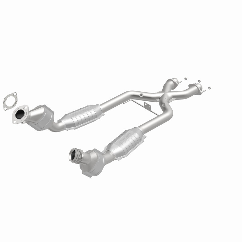 Magnaflow Conv DF 96-98 4.6L *California* - 441112
