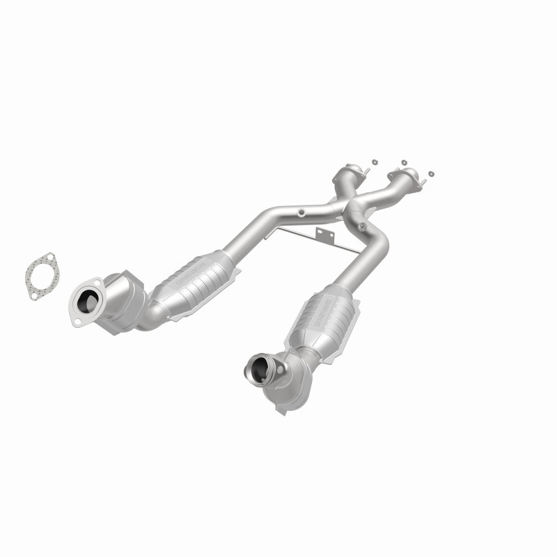 Magnaflow Conv DF 96-98 4.6L *California* - 441112