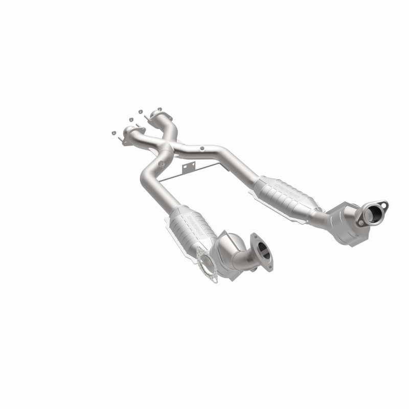 Magnaflow Conv DF 96-98 4.6L *California* - 441112