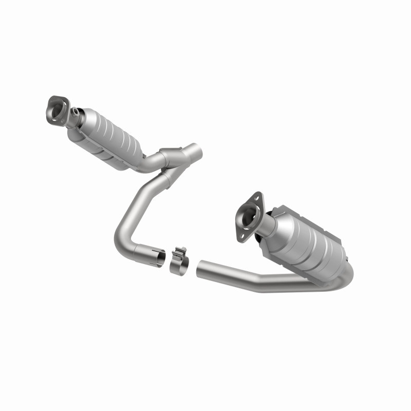 MagnaFlow 06 Mitsubishi Raider Catalytic Converter DF (California) - 4451627