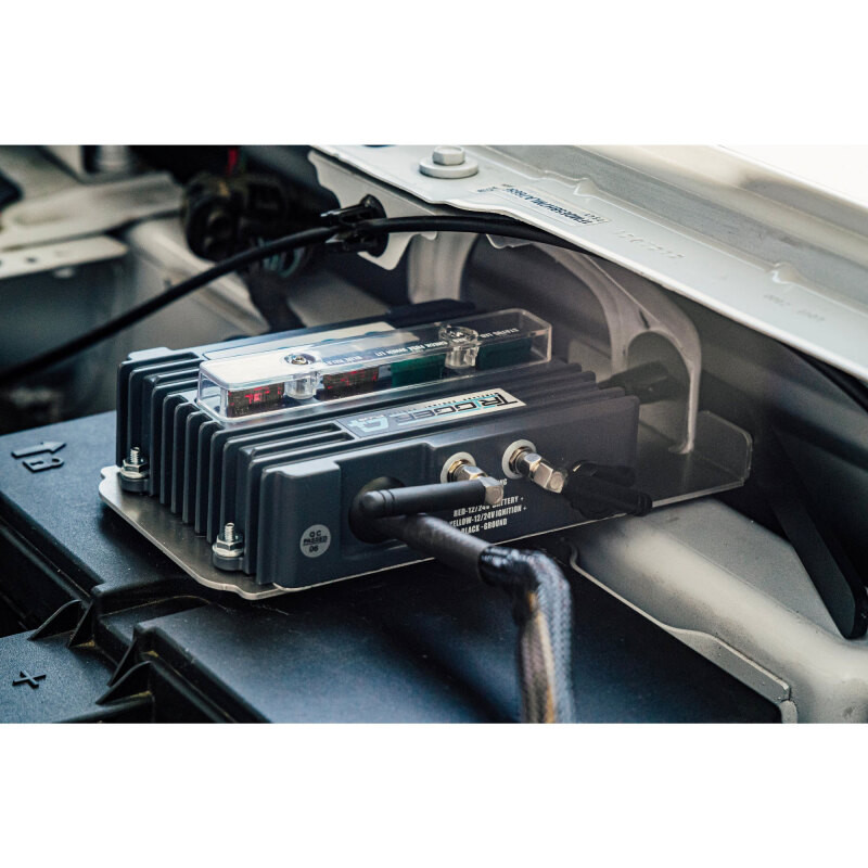 Oracle Trigger 6 Shooter Controller Ford Bronco 2021+ Combo Kit - 3001BRO Photo - lifestyle view