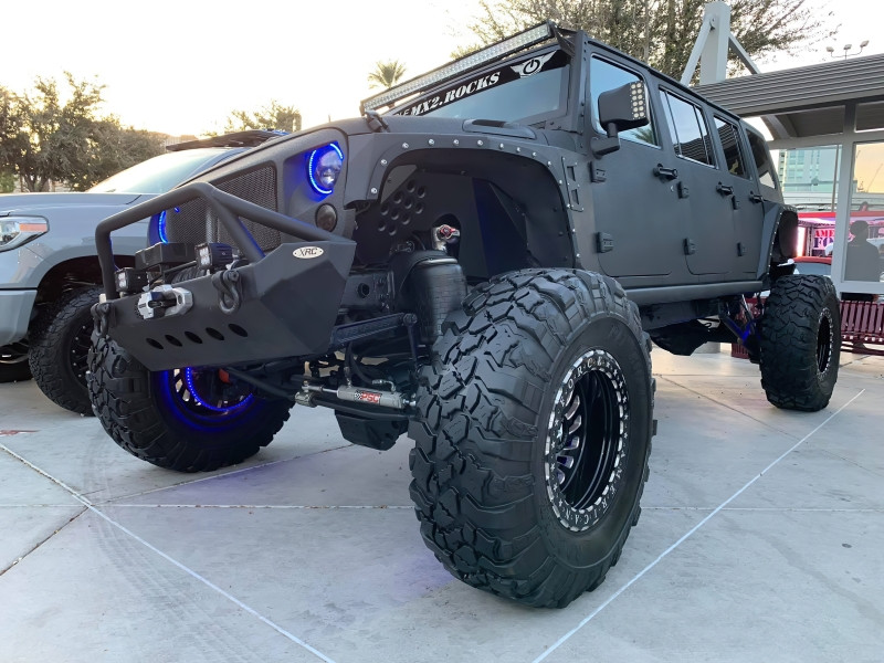 Oracle 7in High Powered LED Headlights - Black Bezel - ColorSHIFT 2.0 - 5769-333