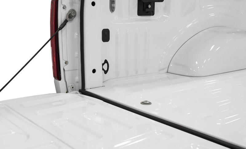 Access Accessories TRAILSEAL Tailgate Gasket Bulk Roll (200 Lin. Ft.) - 30945