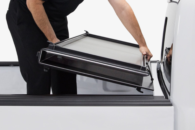 Access LOMAX Pro Series TriFold Cover 2019+ Ram 1500 5ft7in Short Bed Blk Diamond Mist (w/o Ram Box) - B0040039