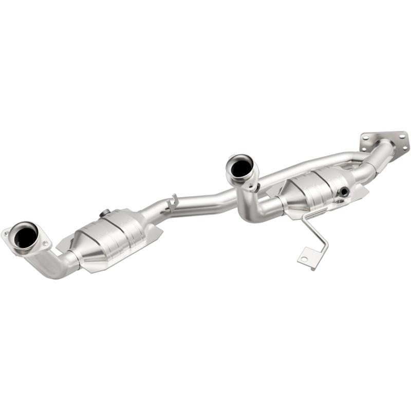 MagnaFlow Conv DF 04 Ford Freestar 3.9L - 49079