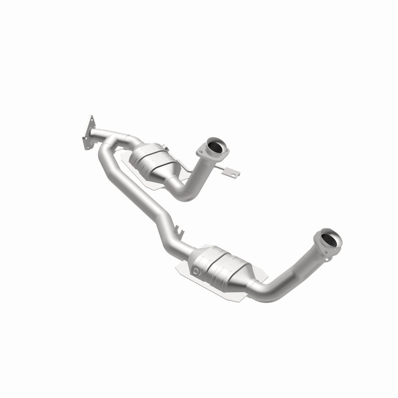 MagnaFlow Conv DF 04 Ford Freestar 3.9L - 49079