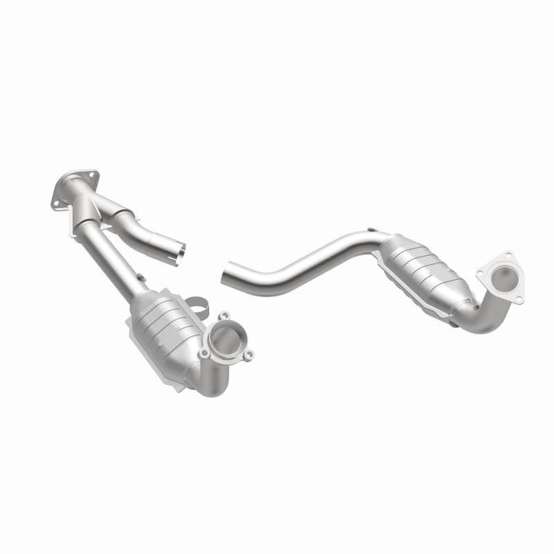 MagnaFlow Conv DF 03-06 Chevy SSR 5.3/6.0 OEM - 49580