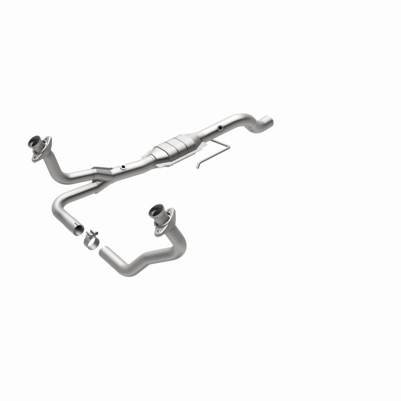 MagnaFlow Conv DF 00-03 Dakota 4.7L 4WD OEM - 49600
