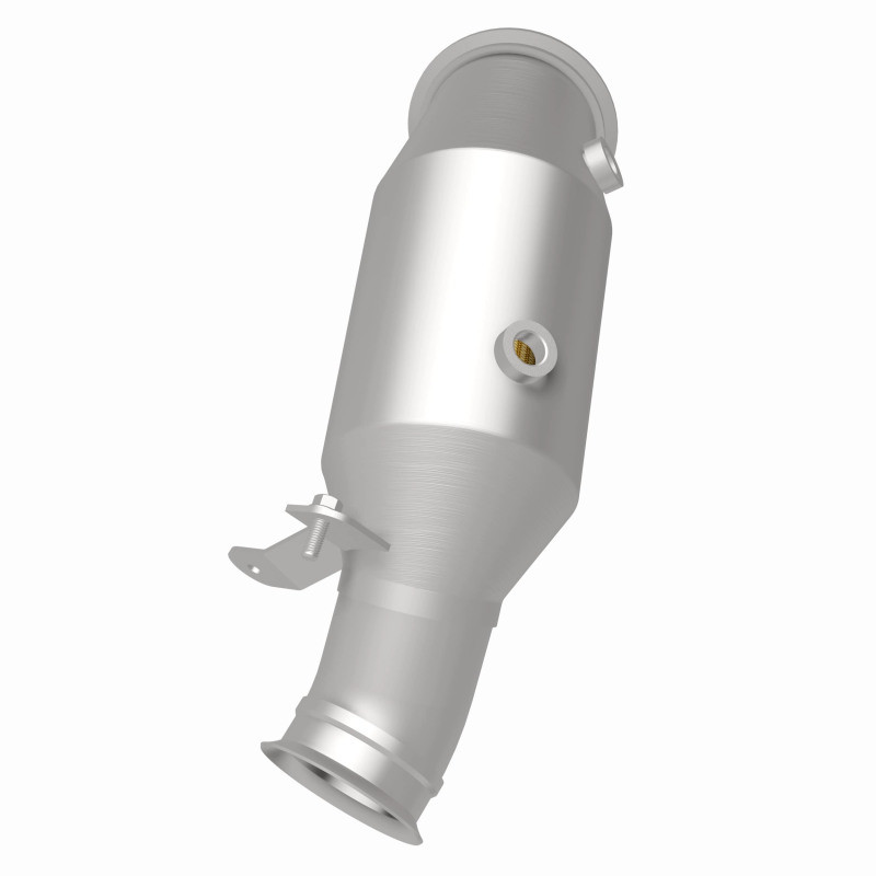 MagnaFlow 2014 BMW 335i GT xDrive 3.0L Underbody Direct Fit EPA Compliant Catalytic Converter - 52245