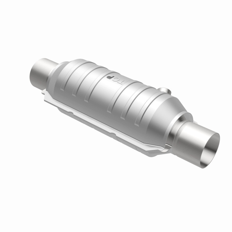 Magnaflow Conv Univ 2.50 OEM Angled O2 - 52326