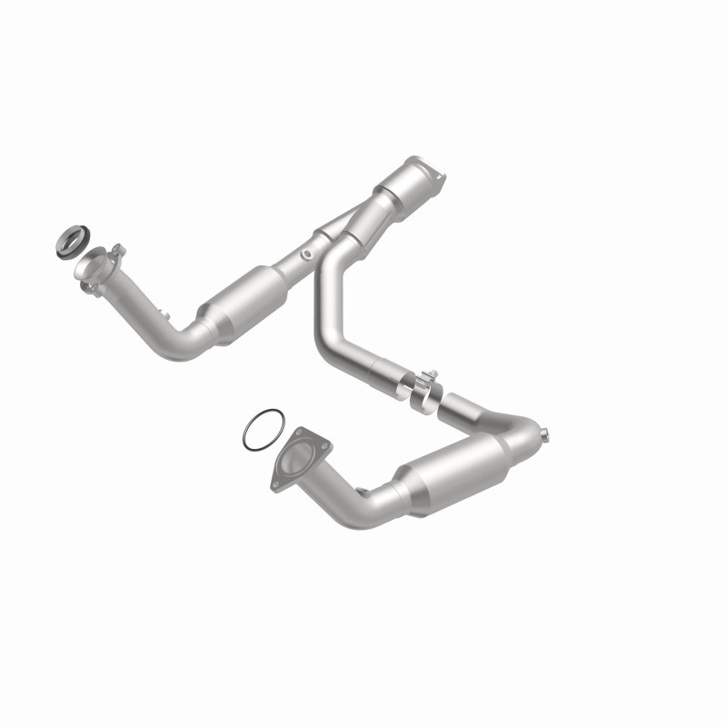 MagnaFlow Conv Direct Fit 07-09 Chevy Trailblazer SS 6.0L V8 - 5451650
