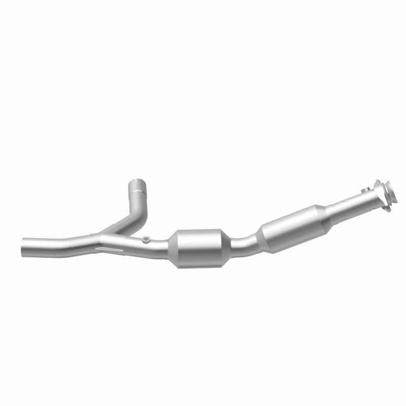 Magnaflow 2007 Ford E-150 4.6L Direct Fit Converter - 5582310