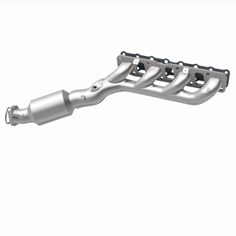 Magnaflow 05-06 Nissan Titan 5.6L Direct Fit Converter - 5582357