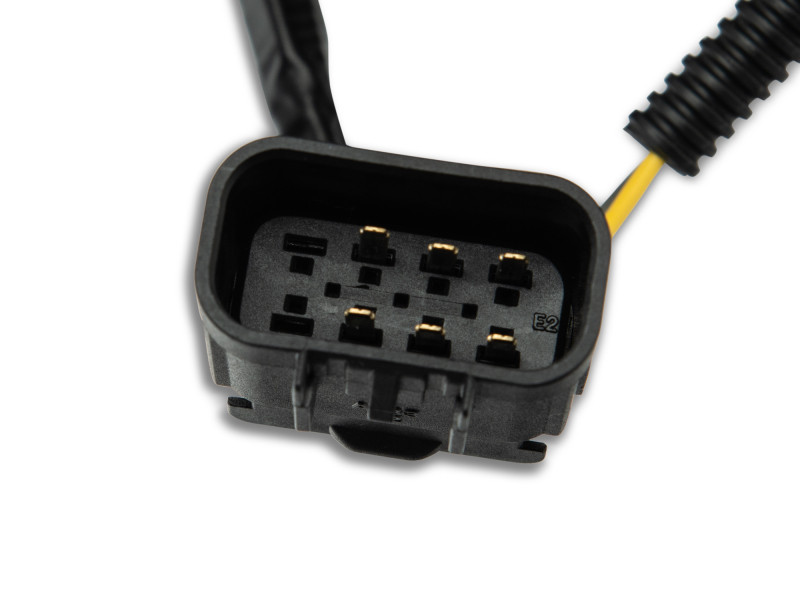 Raxiom 07-13 Silverado 1500 Super White LED Halo Projector Headlights- Black Housing (Clear Lens) - S112717