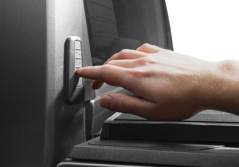 Retrax 2024 Ford F-150 SuperCrew/Super Cab 5.5ft. Bed Retrax EQ - EQ0378-1