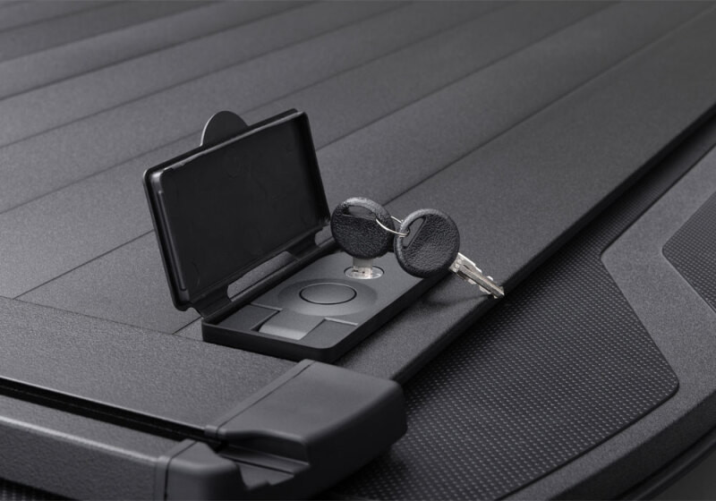 Retrax 2007-2020 Toyota Tundra CrewMax 5.5ft Bed RetraxPRO XR with Deck Rail System - T-80861