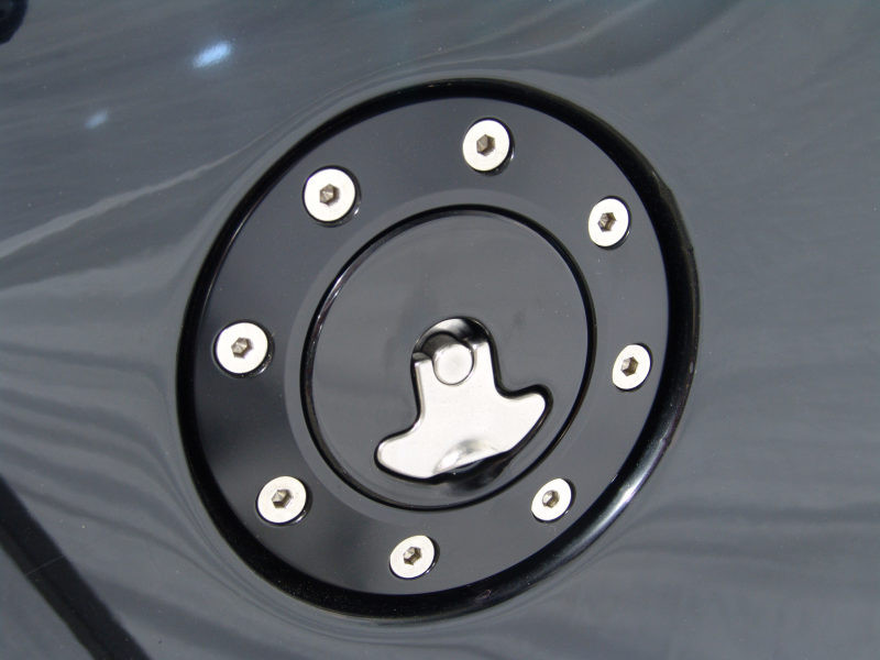 Ridetech Universal Locking Gas Cap (Black Anodized) - 81000036