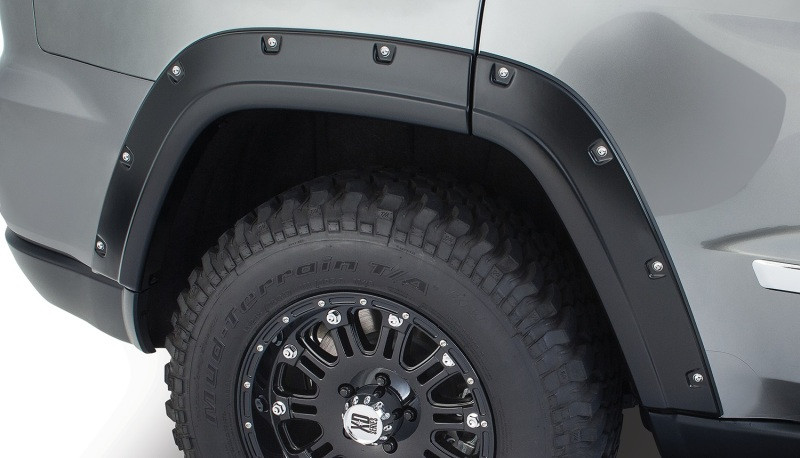 Bushwacker 11-18 Jeep Grand Cherokee Pocket Style Flares 2pc Does Not Fit SRT8 - Black - 10076-02