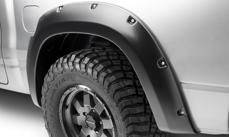 Bushwacker 19-22 Dodge Ram 1500 Pocket Style Rear Flares 2pc - Black - 50054-02
