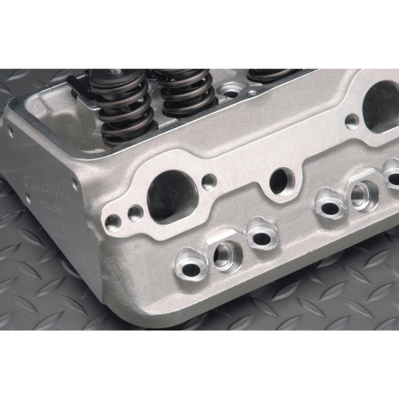 Edelbrock Single Perf SBC 70cc Head Comp - 60759