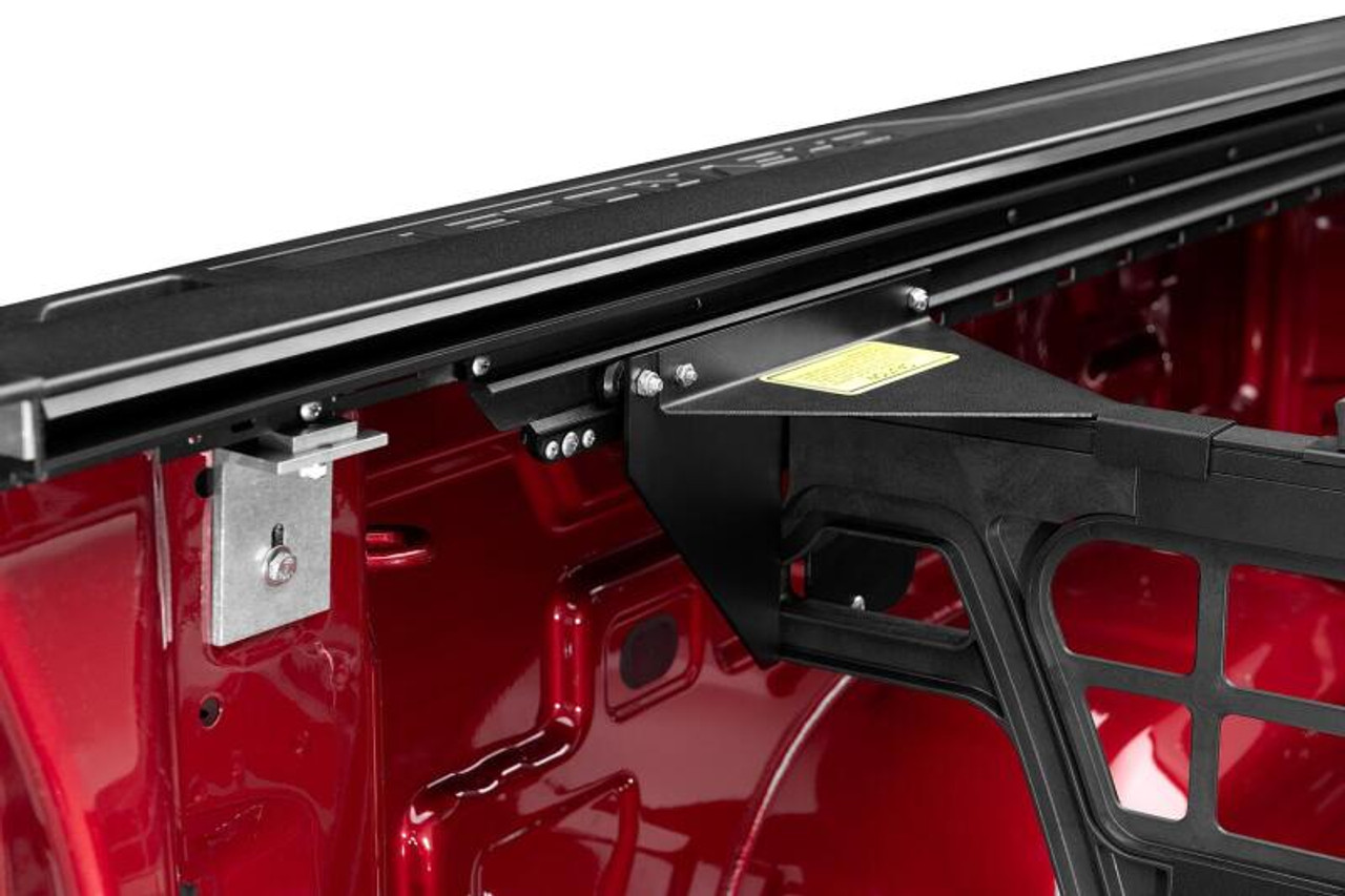 Roll-N-Lock 14-18 Chevy Silverado/Sierra 1500 SB 77-3/8in Cargo Manager - CM221