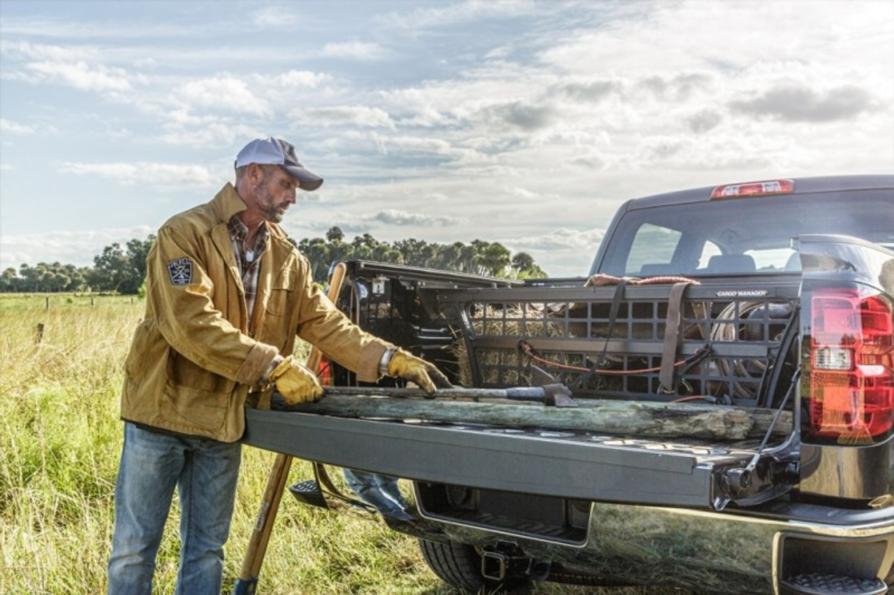 Roll-N-Lock 16-18 Toyota Tacoma Access Cab/Double Cab LB 73-11/16in Cargo Manager - CM531