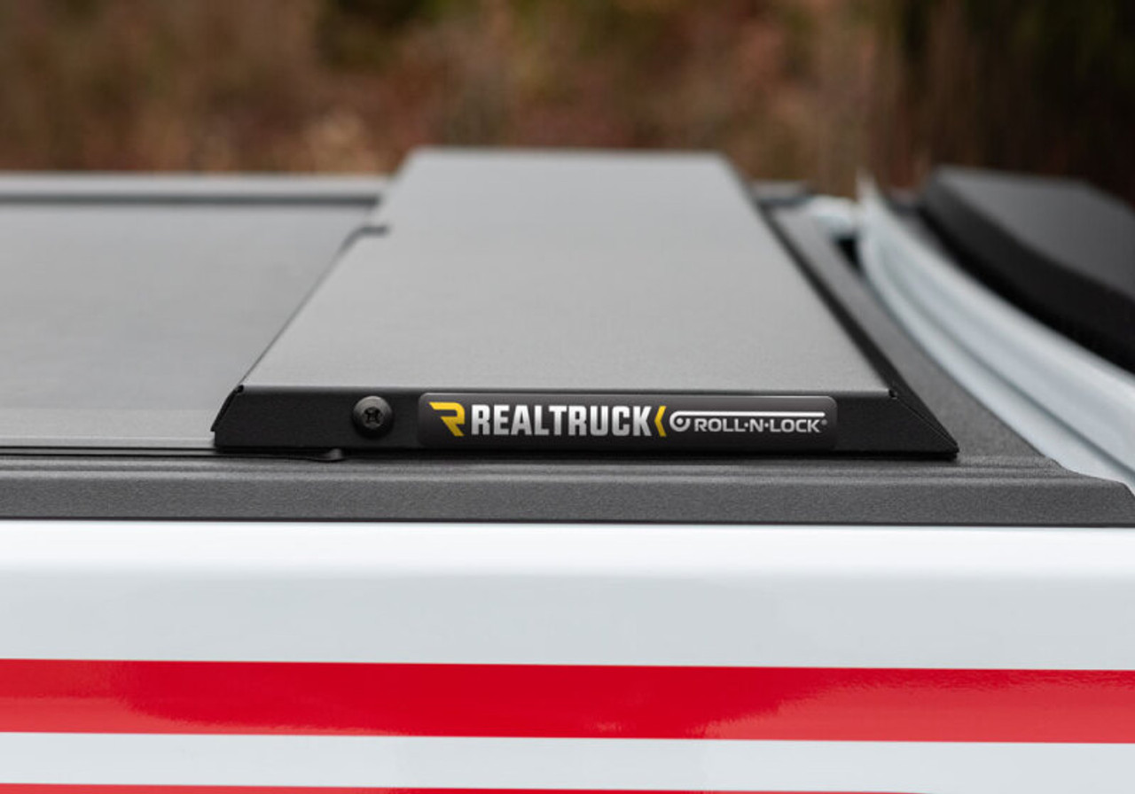 Roll-N-Lock 2020 Jeep Gladiator 5ft bed M-Series Retractable Tonneau Cover - LG496M