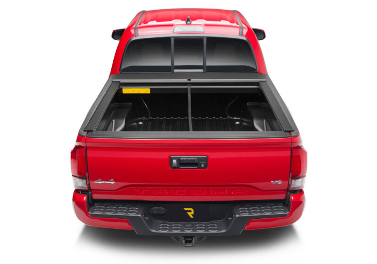 Roll-N-Lock 16-18 Toyota Tacoma Crew Cab SB 60-1/2in M-Series Retractable Tonneau Cover - LG530M