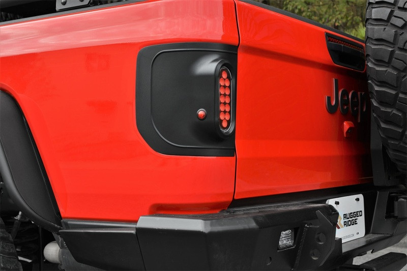 Rugged Ridge 20-24 Jeep Gladiator Flush Mount Tail Light (Pair) - Blk - 11652.02