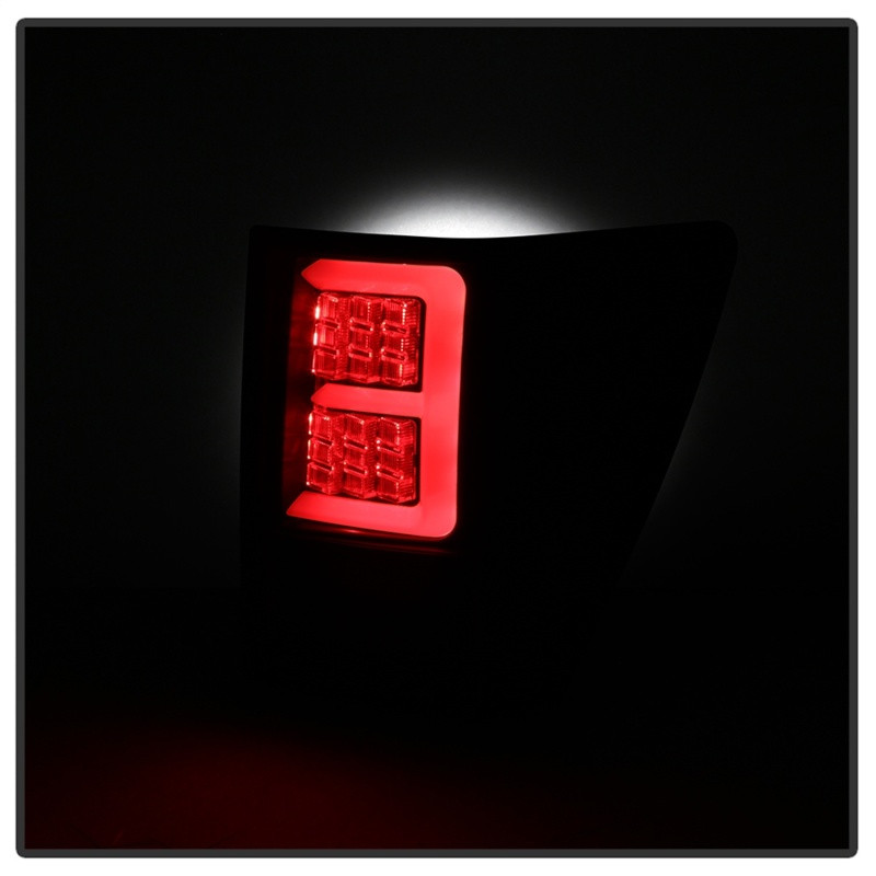 Spyder Jeep Grand Cherokee 05-06 Version 2 Light Bar LED Tail Lights - Black - 5085788
