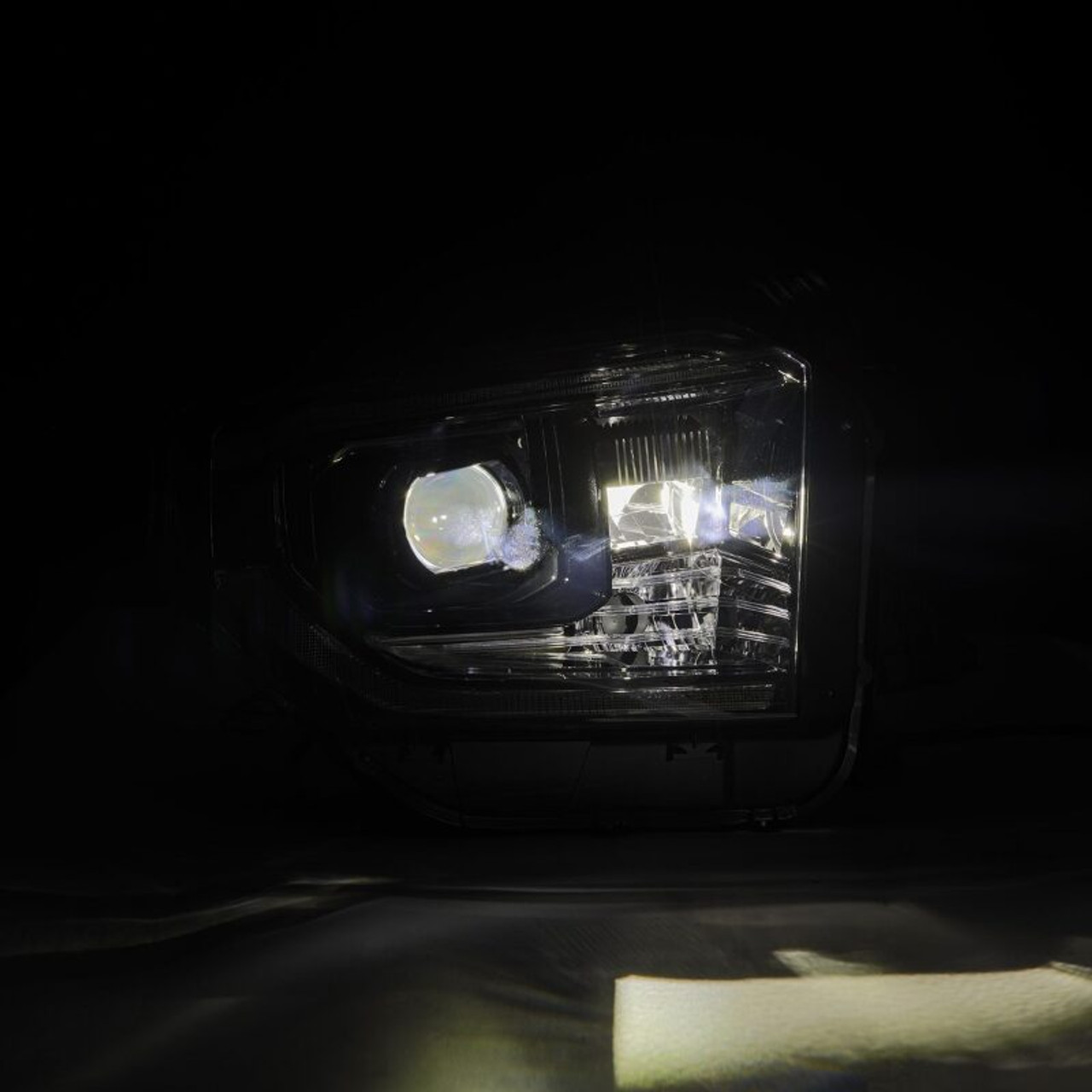 AlphaRex 14-21 Toyota Tundra LUXX-Series LED Proj Headlights Alpha-Blk w/Actv Light & Seq. Sig + DRL - 880836 User 5