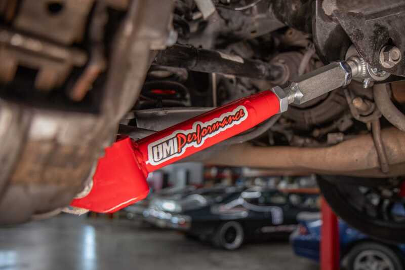 UMI 16-24 Chevrolet Camaro Suspension Control Arm - Black - 2541-B